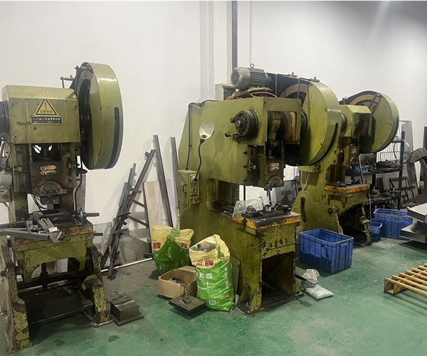 博物馆文物展柜生产设备