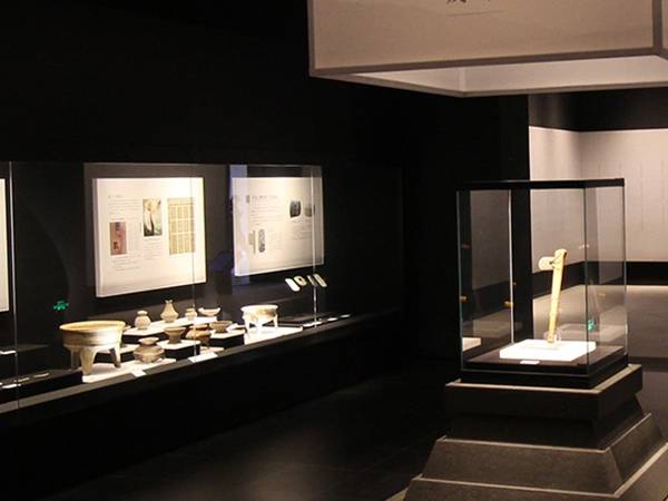 博物馆文物展柜