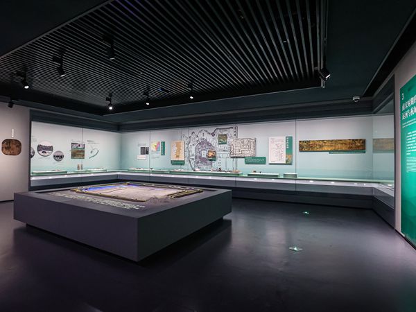 博物馆沿墙通柜